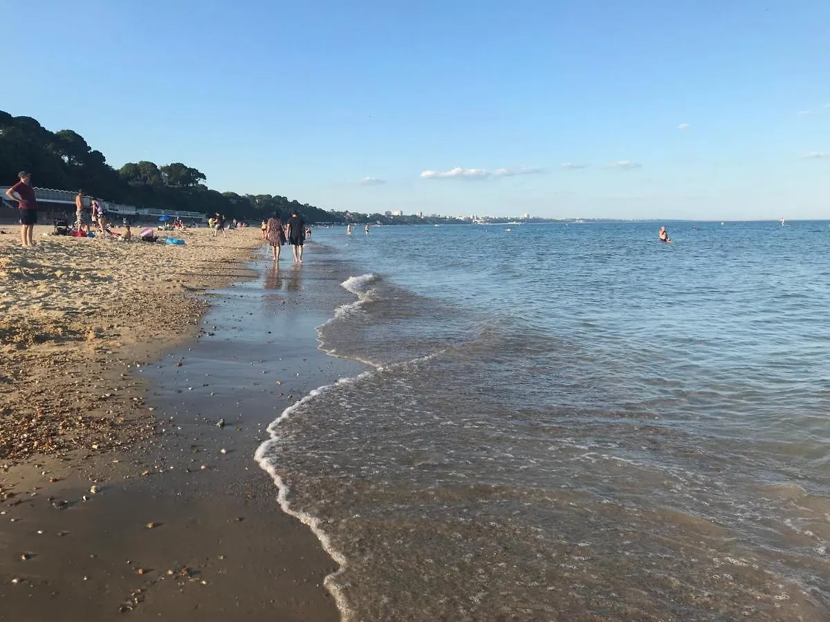 Holiday home Bungalows Near Sandbanks Beach Villa Poole